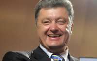 Порошенко підіграє ворогу своїми заявами, що рф не атакує цивільні об’єкти, – експерт Гладких