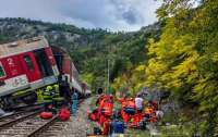 Катастрофа у Словаччині: з вини машиністів зіткнулися два швидкісні потяги