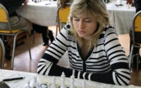 Шахматы: Наталья Жукова выиграла у чемпионки мира