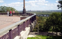 В Киеве снесли самую красивую смотровую площадку (ФОТО)