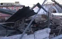 В Днепропетровске взорвалась СТО: 5 авто сгорели дотла (ФОТО)