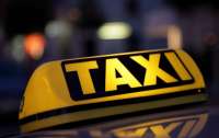 З 1 жовтня таксі мають встановити касові апарати та видавати чеки, - Податкова