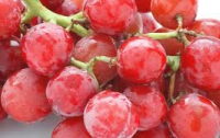 Красный виноград и арахис опасны для зрелых мужчин