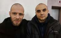 Двух экс-бойцов спецроты 