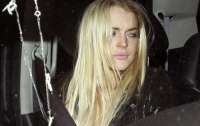 Линдси Лохан обязали носить «антиалкогольный» браслет