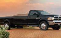 Dodge Ram с бассейном в кузове показали в Сети (ФОТО)
