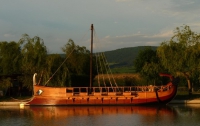В Словакии открывают музей в древнем корабле (ФОТО)