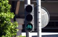 В Киеве установили первые светофоры для велосипедистов