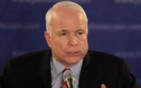 Маккейн послал в Грузию своих подопечных