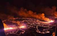 В Исландии извержение вулкана, эвакуирован целый город (видео)