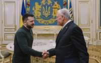 Зеленский встретился с Келлогом: по просьбе США подхода к прессе не было