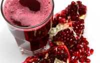 Украинцы пьют гранатовый сок, закрашенный опасными химикатами