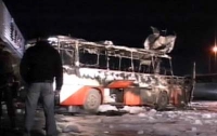 Из-за взрыва в автобусе пострадали 13 человек