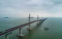 Китайцы построили самый длинный в мире мост
