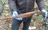 Застреленного мужчину нашли в лесополосе Черновицкой области