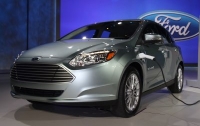 Ford готовит гибрид и электромобиль на базе нового Focus