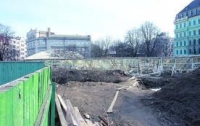 У Азарова дадут 20 миллионов на раскопки в центре Киева