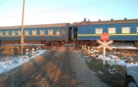 Жуткое ДТП на Прикарпатье: поезд врезался в грузовик