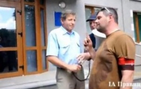 Под Киевом регионалы с «Правым сектором» мешают возвращать земли общине