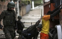 В Бразилии во время перестрелки с полицейскими погибли 7 человек