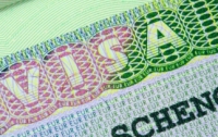 Украинцам предлагают ездить в ЕС без виз за $5000
