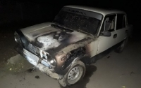 На Харьковщине автомобиль загорелся во время движения