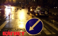 В Киеве лихач на «Мерседесе» сбил сотрудника ГАИ и скрылся