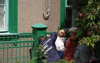 Мальчика, напоровшегося на металлический кол, спасли в Симферополе (ФОТО)