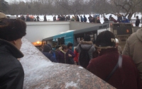 Автобус въехал в подземный переход в Москве: минимум пять погибших (видео)