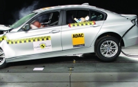 По версии Euro NCAP Volvo V40 самый безопасный автомобиль
