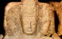 В Индии нашли древнюю статую бога Шивы