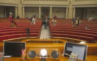 Украинский парламент опустел