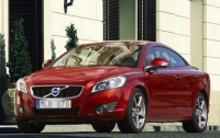 Обновленной Volvo C70 показали без камуфляжа (ФОТО)