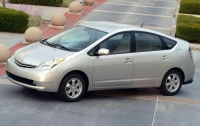 Toyota планирует отозвать автомобили последней модели - Prius
