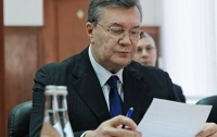 Суд завершил видеодопрос Януковича, тот заявил о готовности к сотрудничеству
