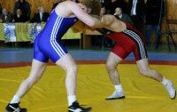 В Харькове начался турнир по вольной борьбе памяти Ованеса Саакяна