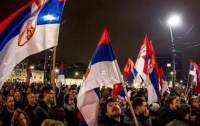Массовые протесты против президента прошли в Сербии