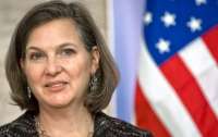 США обсудят с Украиной привлечение к урегулированию на Донбассе, - Нуланд