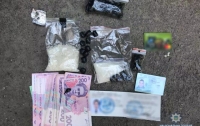 Херсонские копы изъяли наркотиков на миллион гривен