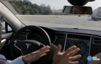 Автомобили Tesla смогут самостоятельно передвигаться по всем США к 2018 году