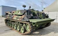 Германия передала Украине бронемашины поддержки Bergepanzer 2