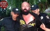 В Киеве барыга по ошибке предложил патрульным 