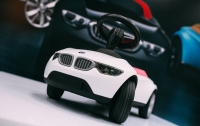BMW сделала для детей Baby Racer III (ФОТО)