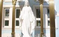 Бразильцы украсили бриллиантами и сапфирами статую Богоматери