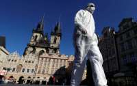 В Чехии приняли беспрецедентное решение о карантинных ограничениях