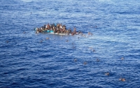 Судно с более чем 100 мигрантами затонуло в водах Ливии
