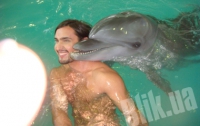 Козловскому доставили удовольствие самки дельфинов