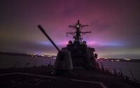 Два ракетных эсминца ВМС США вошли в Черное море