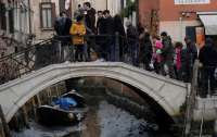 В Венеции почти пересохли каналы (фото)