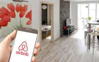Airbnb возвращает бесплатное жилье в Варшаве для украинских беженцев
